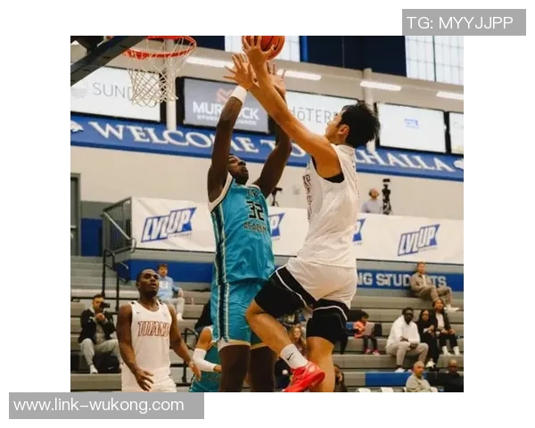 张博源谈伊利诺伊大学快攻风格与个人打球风格的高度契合